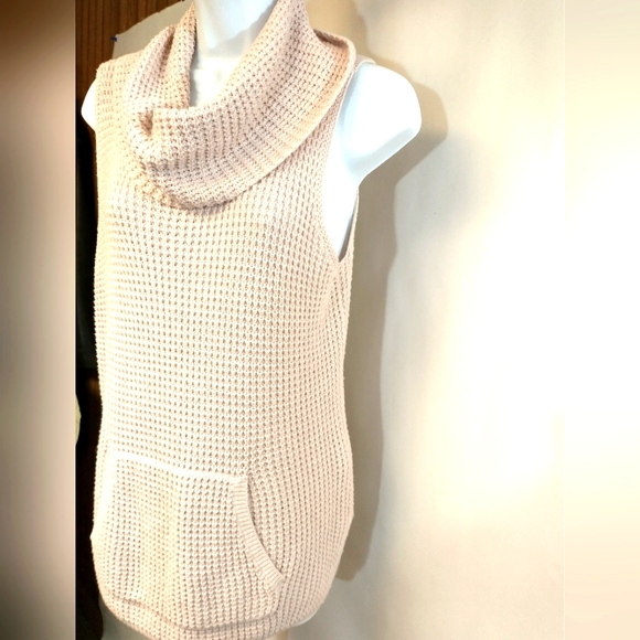 Two by Vince Camuto Sleeveless Cowl neck Chunky Knit Sweater Size M Pale Pink - Picture 3 of 8
